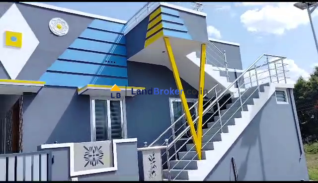 வெள்ளோடு to சென்னிமலை ரோட்டில் ராஜீவ் காந்தி பாலிடெக்னிக் அருகில் உழவன் நகர் - வடக்கு பார்த்த புதிய வீடு விற்பனைக்கு - Image# 1